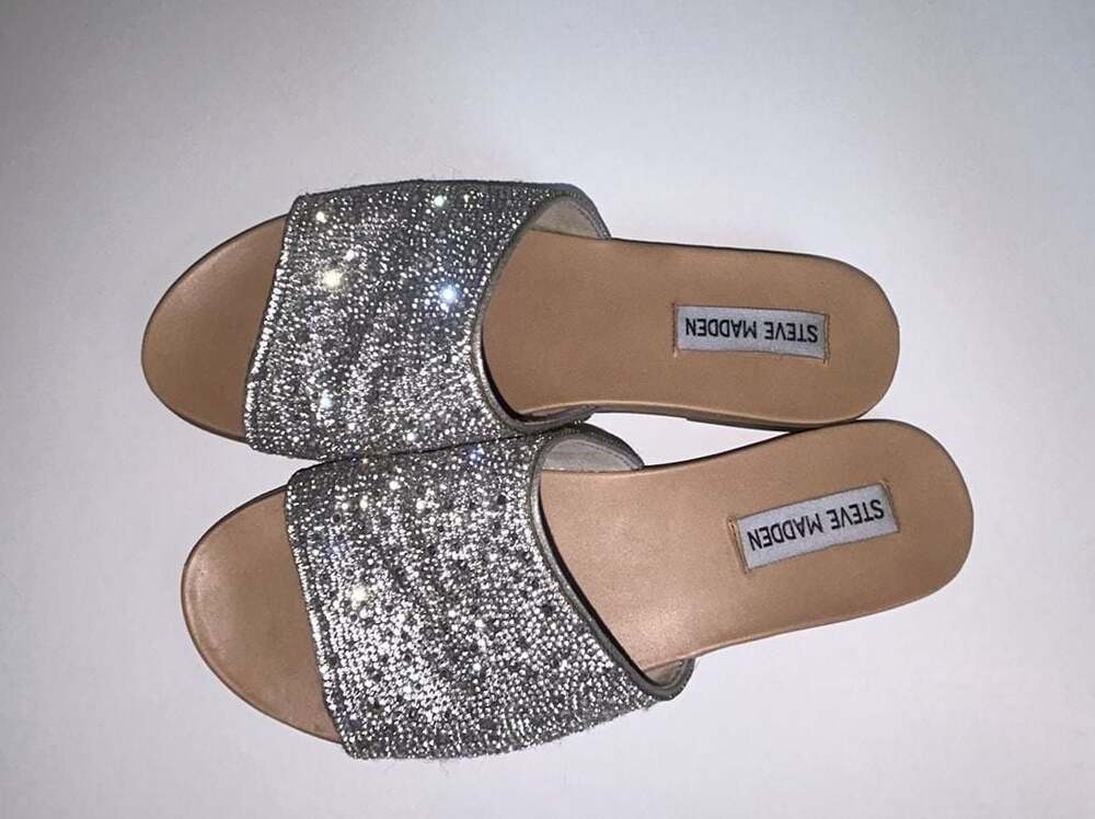 Steve Madden Kiloh Rhinestone Slide Sandals in Silver-8.5 - Picture 7 of 9